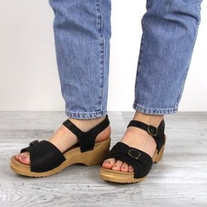 Sanita (original Dansko) 39 8.5 Black/Tan Sorrento Clog Sandal almost new